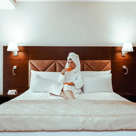 Hotel Grand Coroana