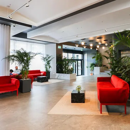 Hotel Grand Coroana