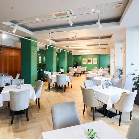 Hotel Grand Coroana