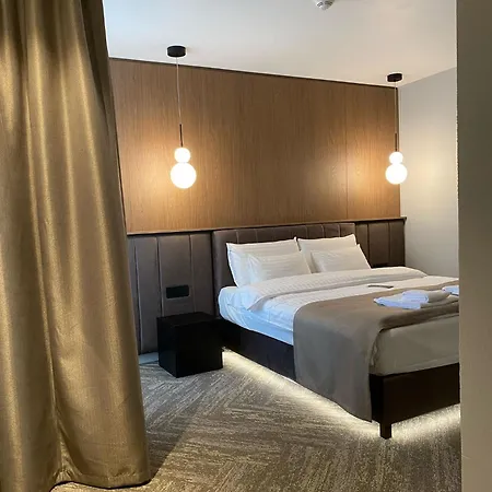 Grand Coroana 4*