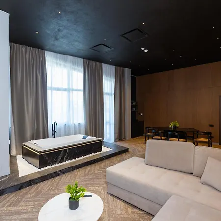 Grand Coroana 4*